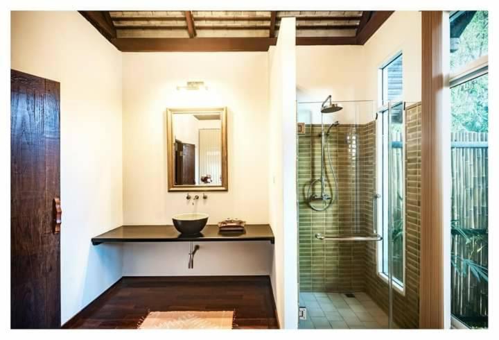 Pak Ram Hotell Mae Rim Eksteriør bilde
